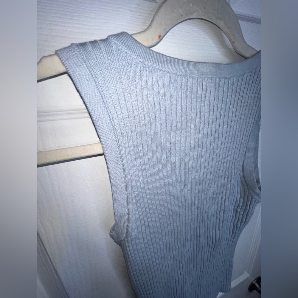 Banana Republic Women’s X Small Light Blue Cotton Knit Ribbed Henley Tank Top XS - Picture 7 of 13